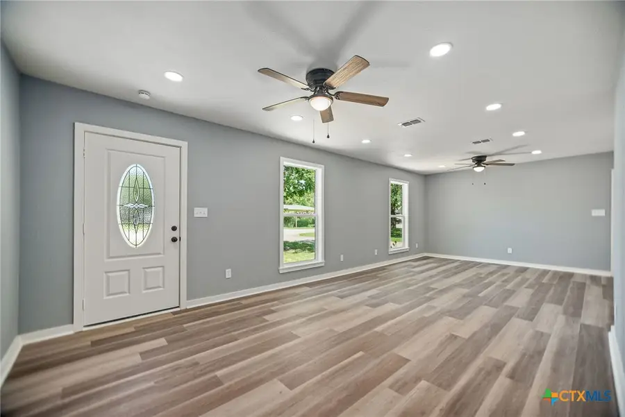 210 Travis Street, Port Lavaca, TX 77979 - #3