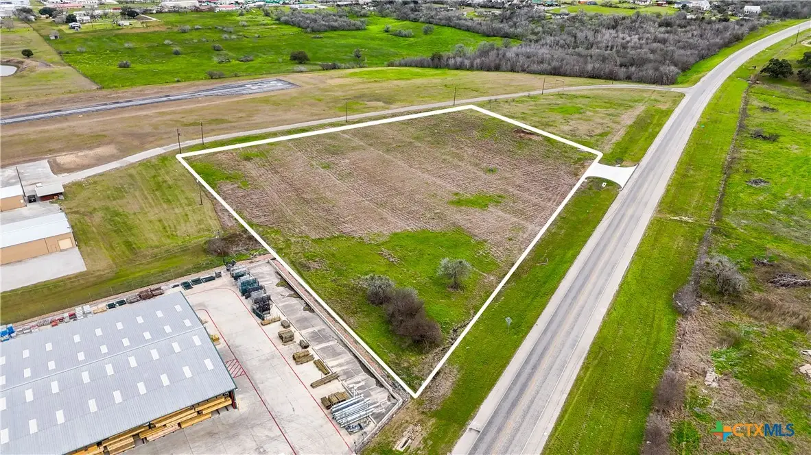 2700 Us-183, Gonzales, TX 78629 - #1