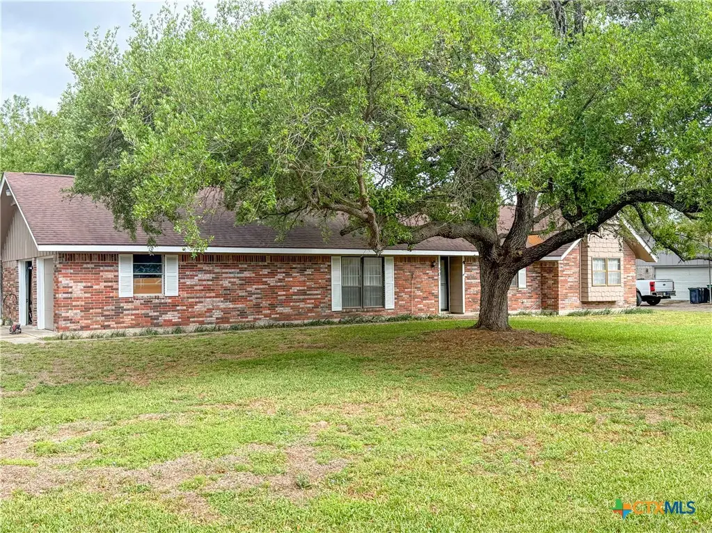 301 Simpson Road, Victoria, TX 77904 - #1