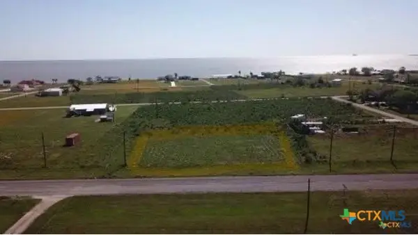 631 Washington Avenue, Port Lavaca, TX 77979