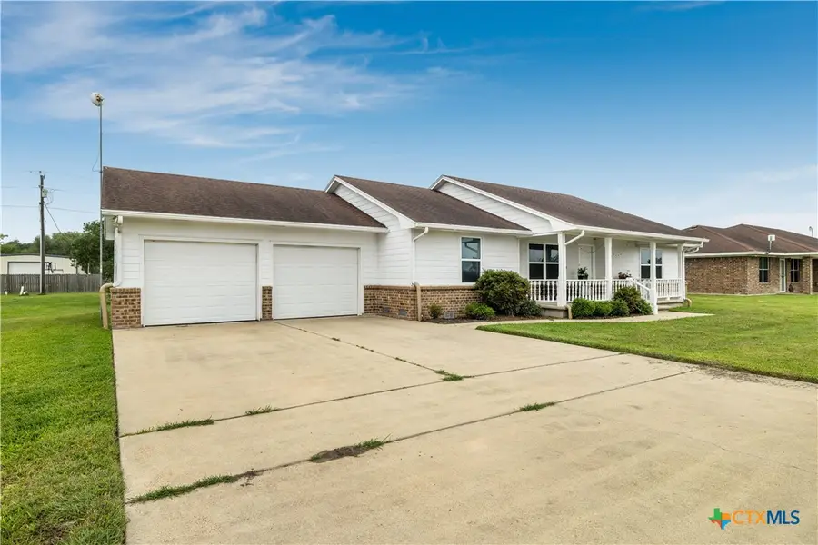 394 Navidad, Vanderbilt, TX 77991 - #2