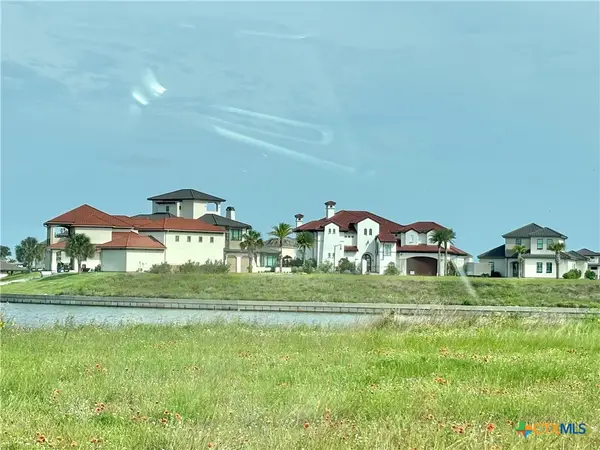 264 Cabernet Court, Port O'Connor, TX 77982