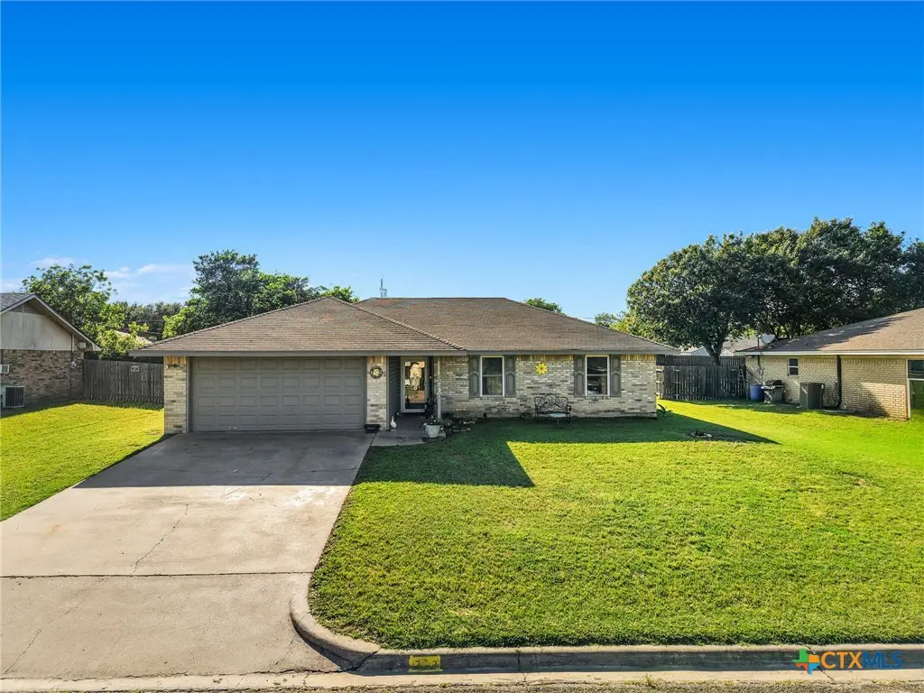 232 Thompson Circle, Lorena, TX 76655 - #1