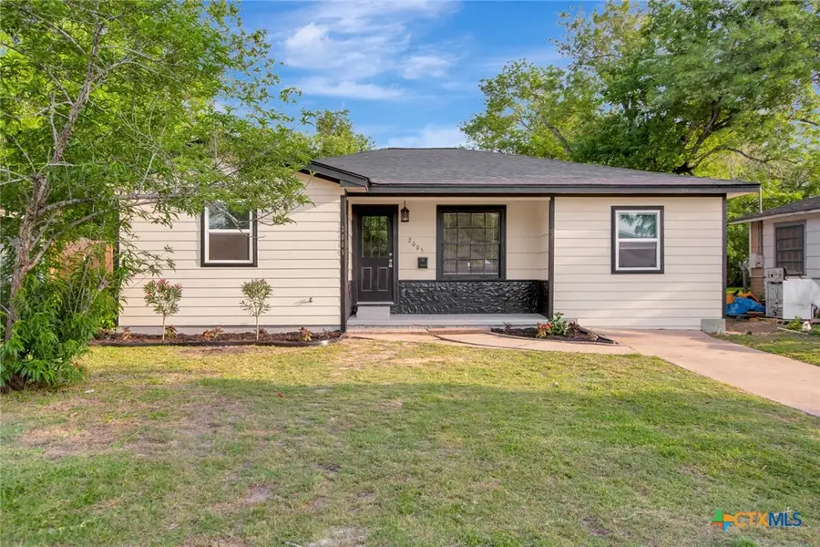 2005 Navidad Street, Victoria, TX 77901 - #2
