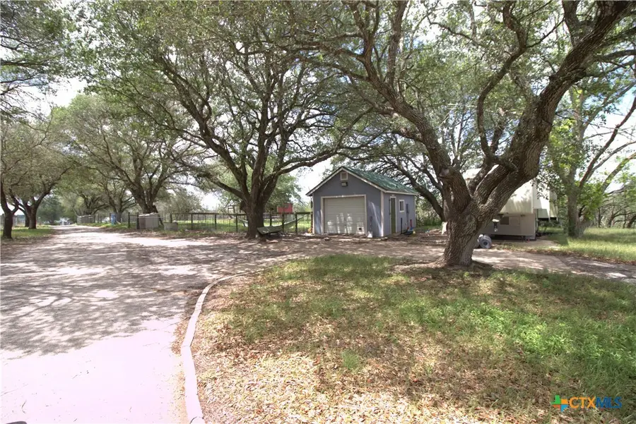 3371 Rathkamp Dreyer Road, Yoakum, TX 77995 - #2