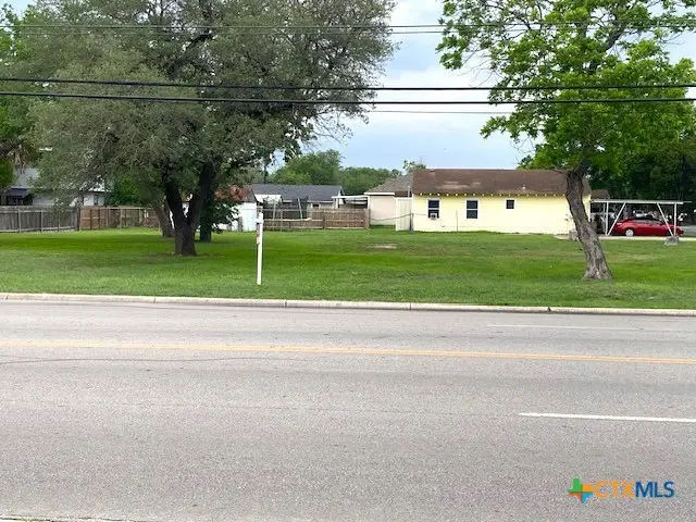 1008 E Red River Street, Victoria, TX 77901 - #1
