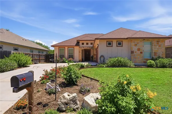 225 Greenway Drive, Seguin, TX 78155