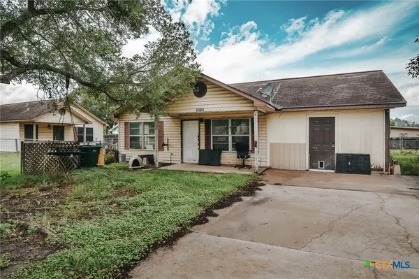 3304 Lone Tree Road, Victoria, TX 77901