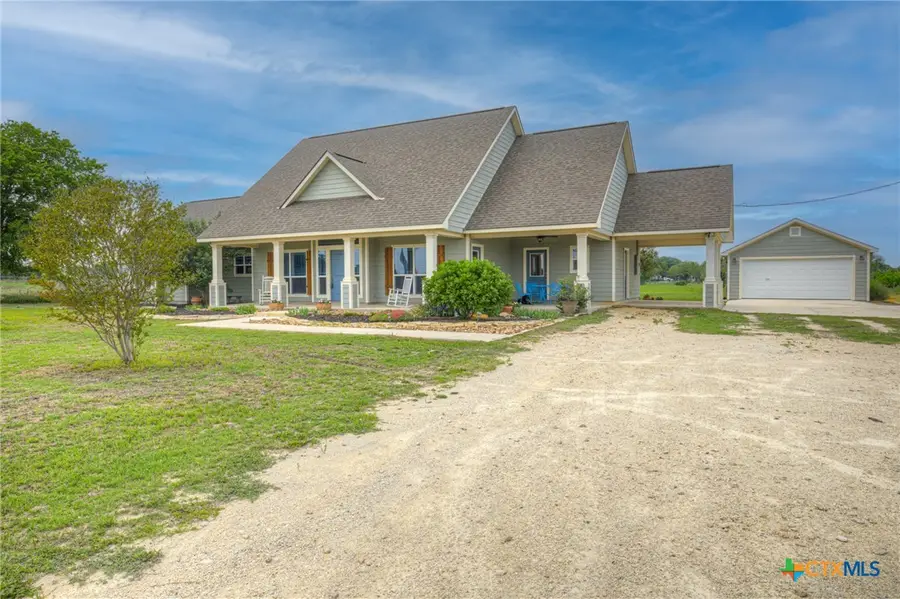 2048 E Martindale Road, Seguin, TX 78155 - #2