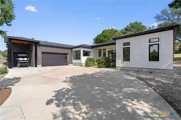 418 S Venture Boulevard, Point Venture, TX 78645