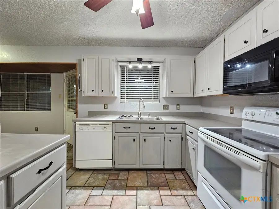 2910 Transit Drive, Killeen, TX 76543 - #2