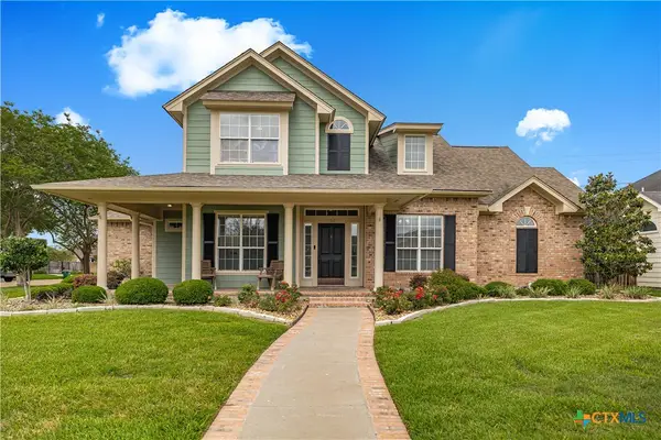 102 Green Gable Drive, Victoria, TX 77904