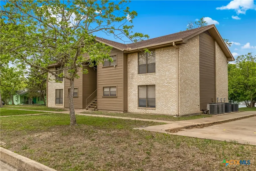 603 E Gonzales And 201 Pecan St Street, Yoakum, TX 77995 - #2