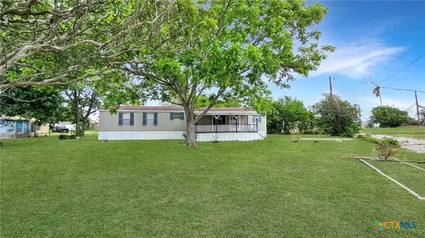 603 E George Street, Port Lavaca, TX 77979