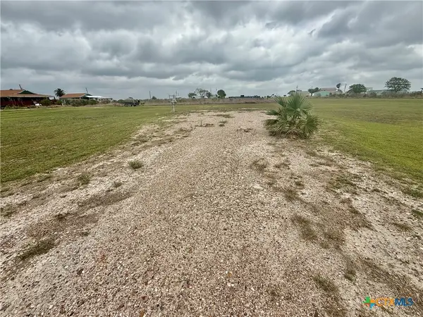Lots 20-22 S Quail Run, Port Lavaca, TX 77979