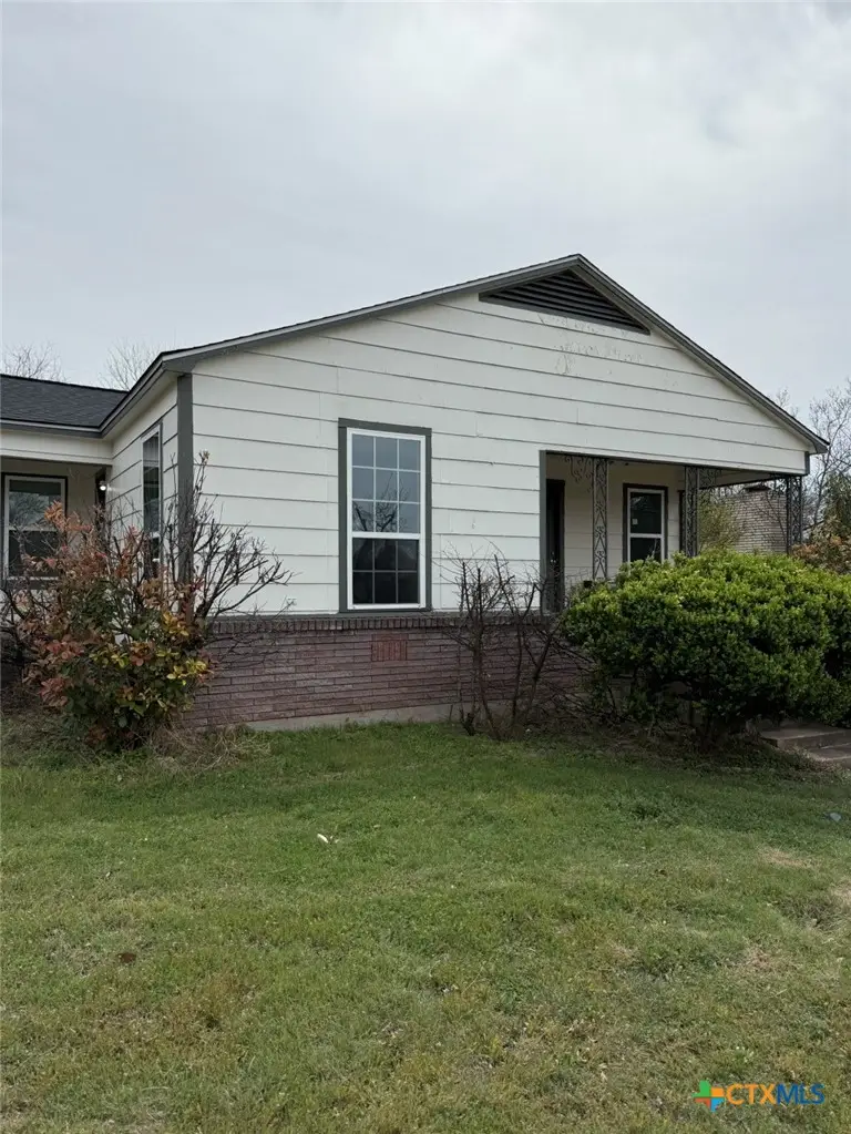 2001 S 9th Street, Temple, TX 76504 - #1