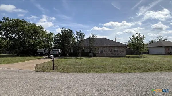 665 Fallen Oak Drive, Bertram, TX 78605