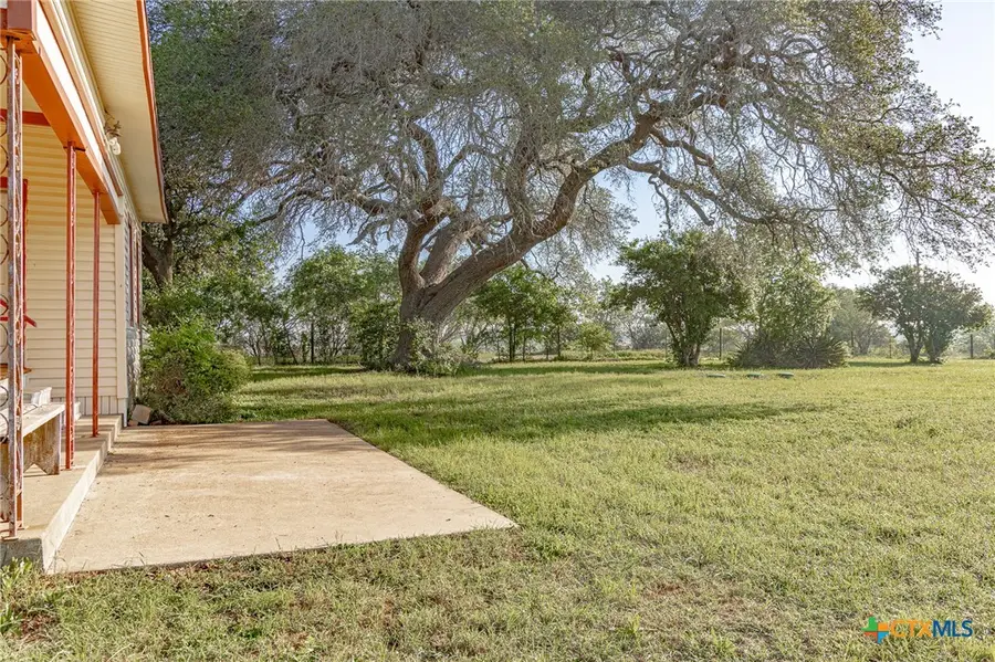 668 Fm 443, Yoakum, TX 77995 - #3