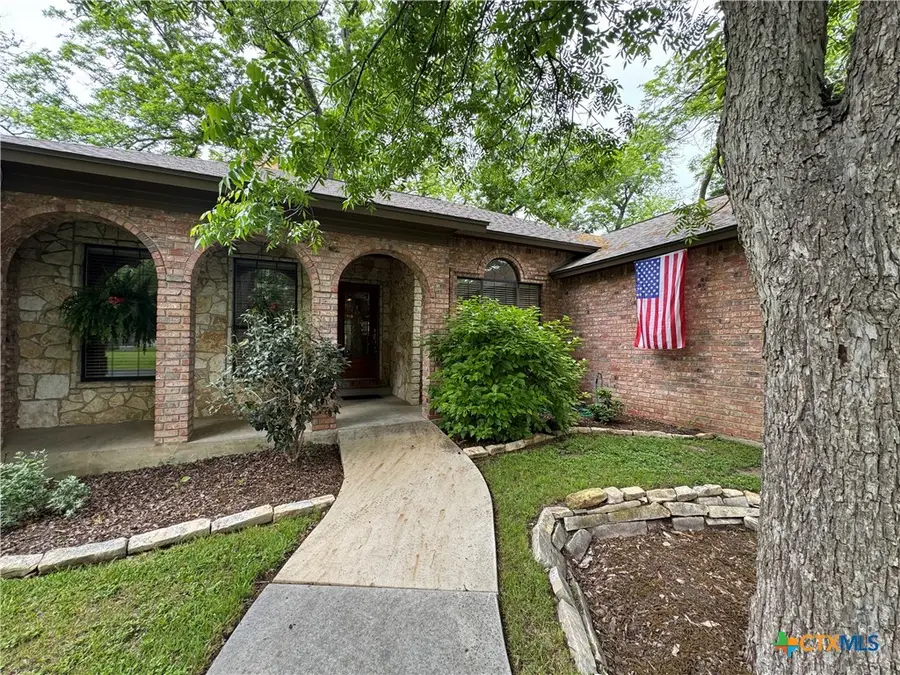 433 Las Brisas Boulevard, Seguin, TX 78155 - #2