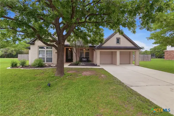 113 Las Brisas Boulevard, Seguin, TX 78155