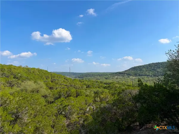 1362 Rockmoor, Canyon Lake, TX 78133