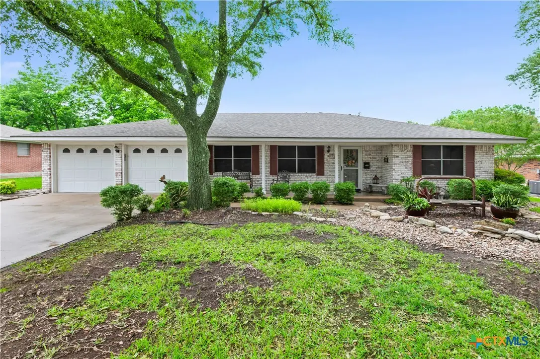 302 E Upshaw Avenue, Temple, TX 76501 - #1