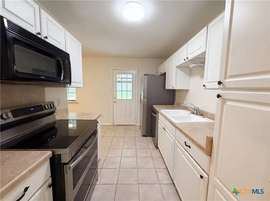 912 Hackberry Street, Copperas Cove, TX 76522 - #2