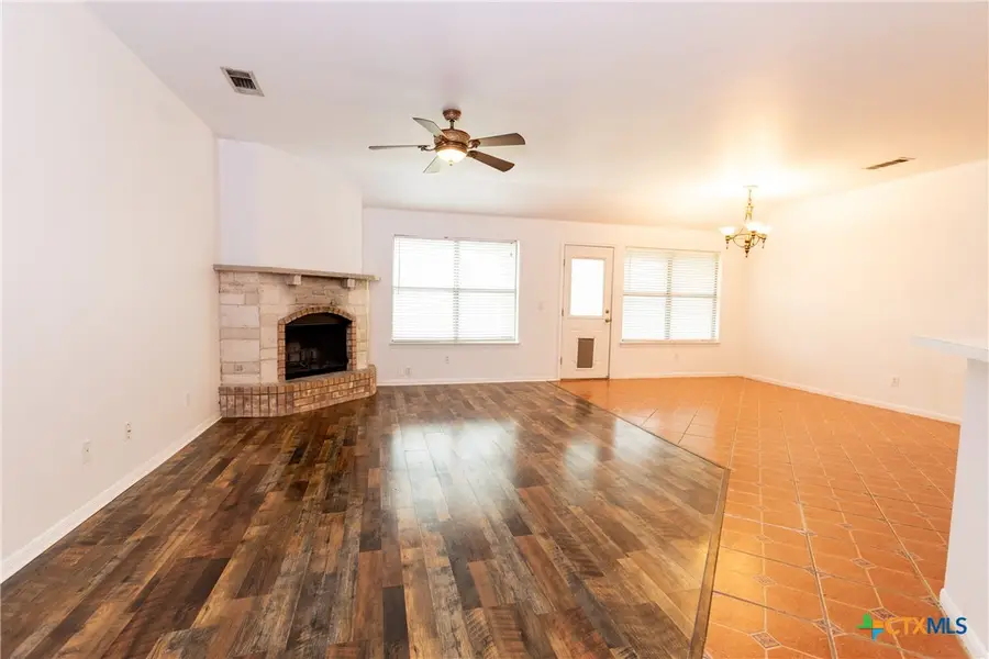 212 Oak Ridge Drive, Nolanville, TX 76559 - #2