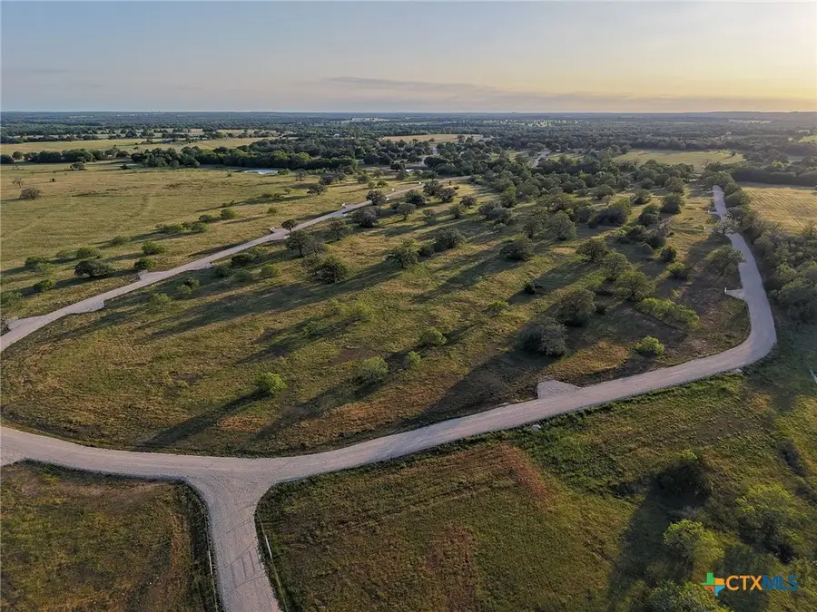 638 Main Loop Road, Waelder, TX 78959 - #3