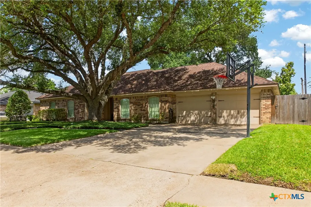 205 Merlin Street, Victoria, TX 77904 - #1