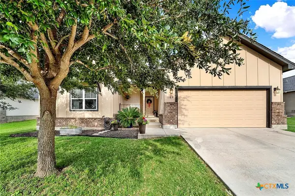109 Grandview, Floresville, TX 78114