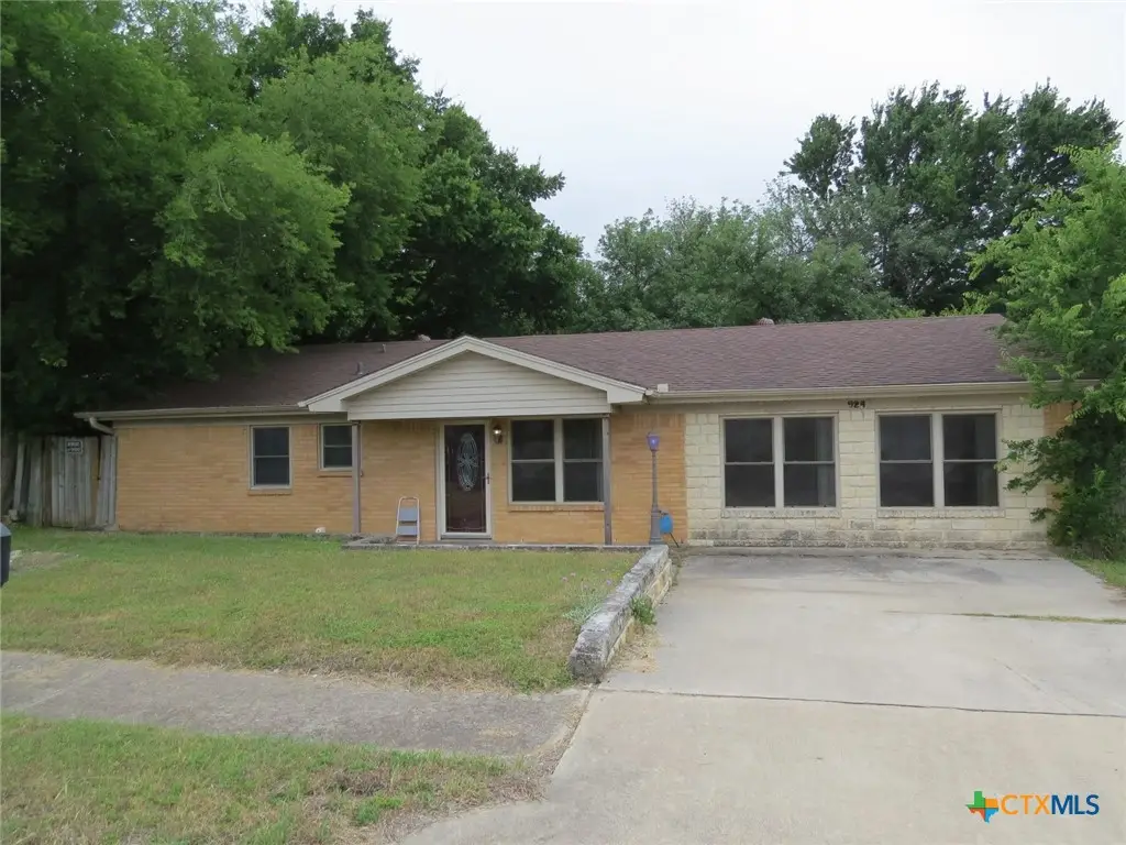 924 Holly Street, Copperas Cove, TX 76522 - #1