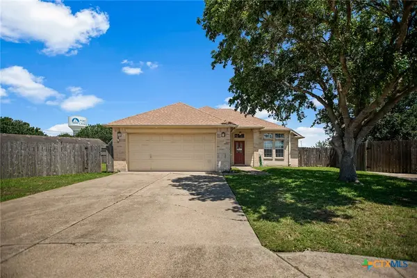 105 Belle Court, Port Lavaca, TX 77979