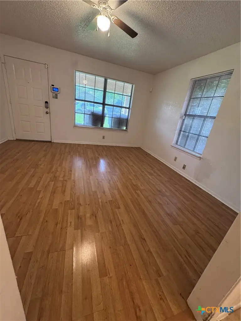 1301 N 10th Street, Temple, TX 76501 - #3