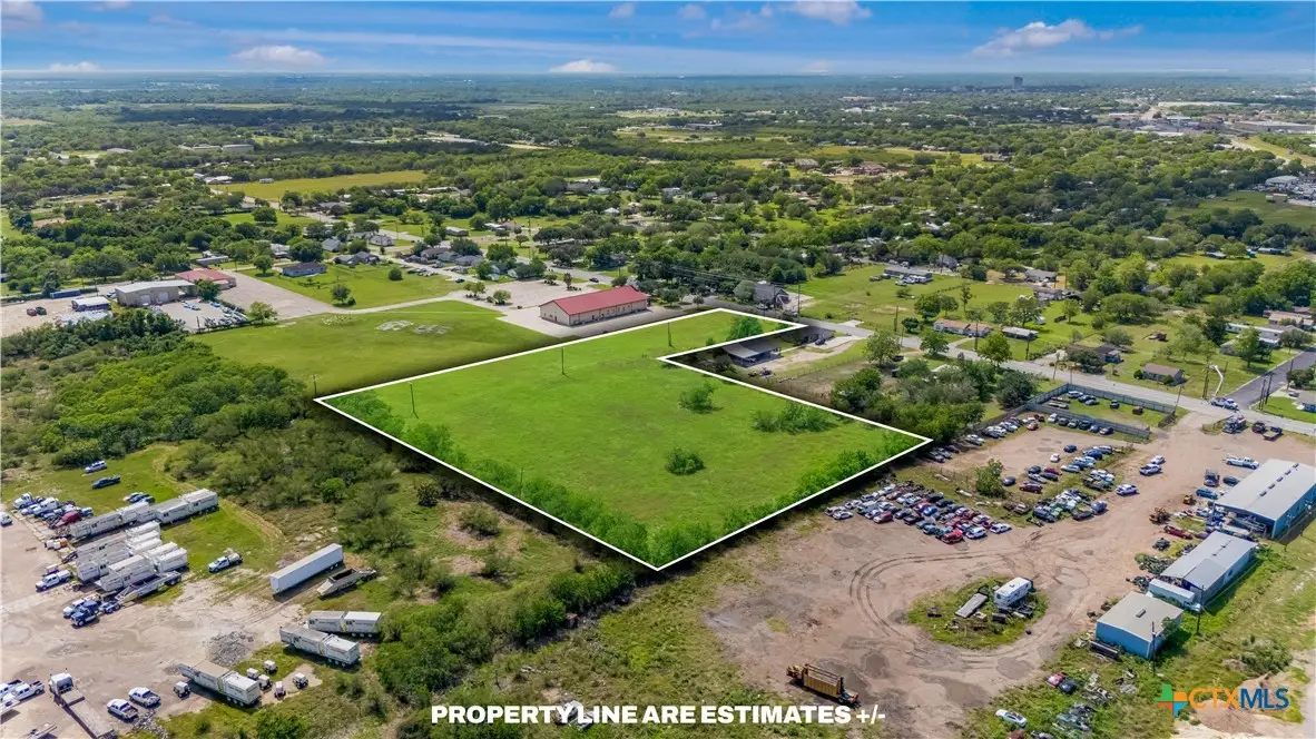 2901 Pleasant Green Drive, Victoria, TX 77901 - #1