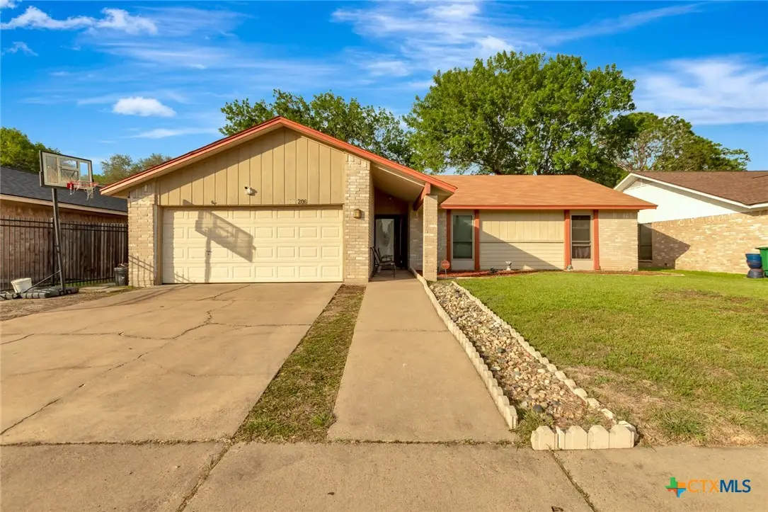 206 Fleetwood Drive, Victoria, TX 77901 - #1