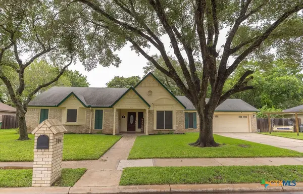 304 Bramble Bush Lane, Victoria, TX 77904