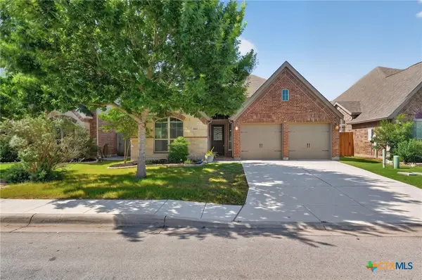1925 Field Brook, Seguin, TX 78155