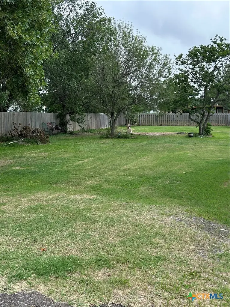 1201 W Broadway Avenue, Seadrift, TX 77983 - #1