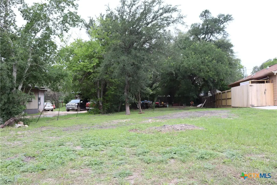 821 N Commerce Street, Lockhart, TX 78644 - #1