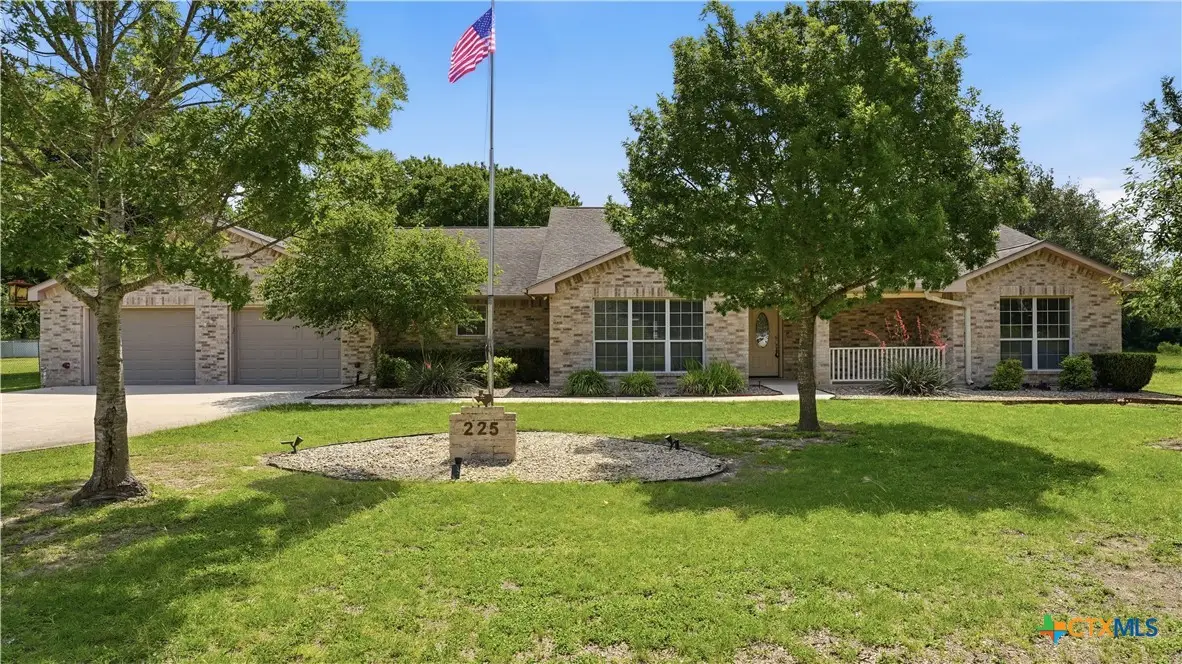 225 Deerslayer Drive, Seguin, TX 78155 - #1