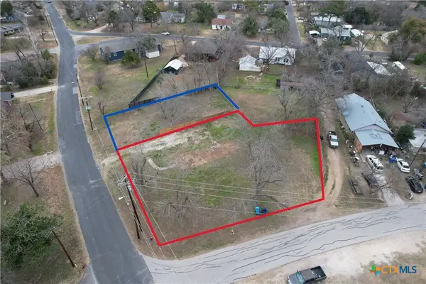 305 Lexington Road, Elgin, TX 78621