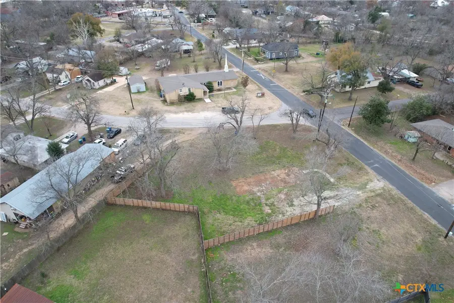305-B Lexington Road, Elgin, TX 78621 - #3