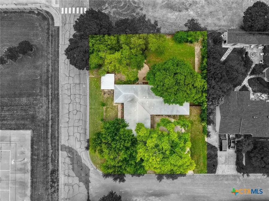 2215 N 9th Street, Temple, TX 76501 - #2