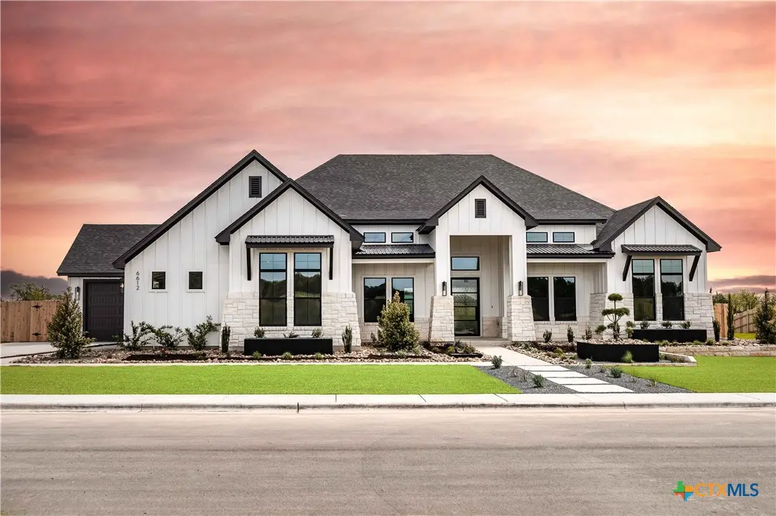 6612 King Oaks Boulevard, Salado, TX 76571 - #1