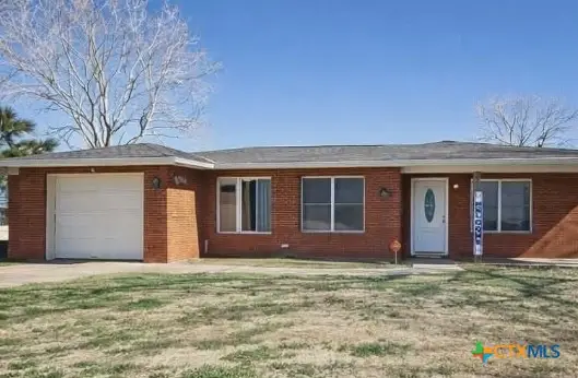 2865 Fm 1685, Victoria, TX 77905