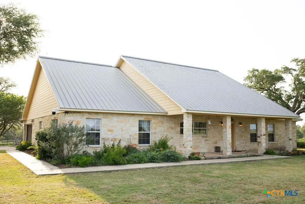 3240 Concrete Edgar Rd, Cuero, TX 77954 - #1