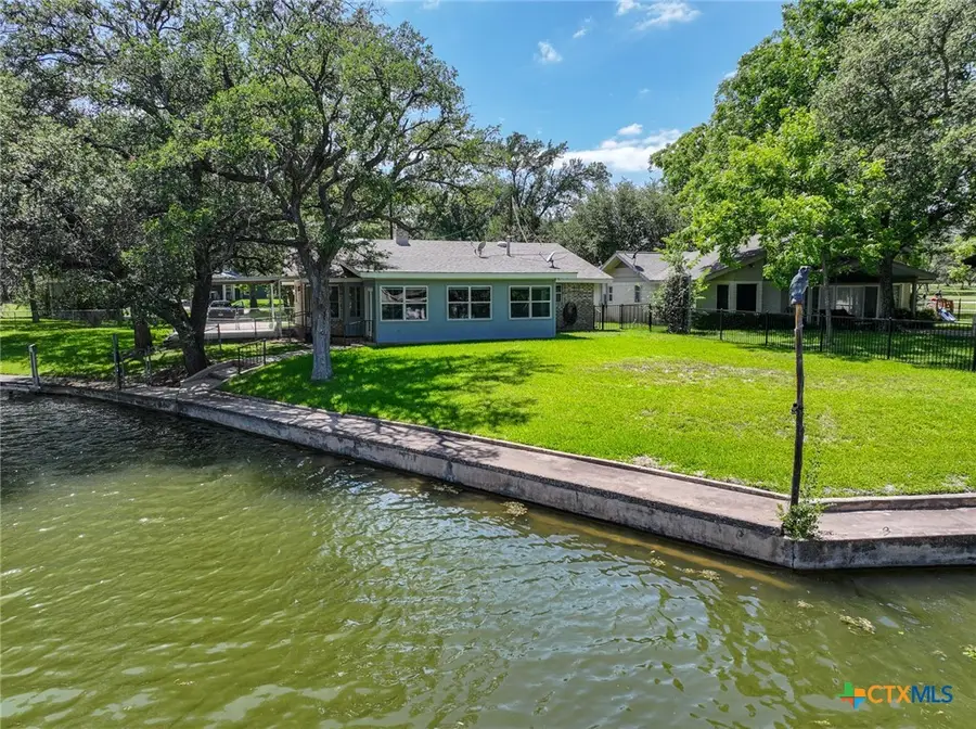 501 Oleander Drive, Marble Falls, TX 78654 - #2