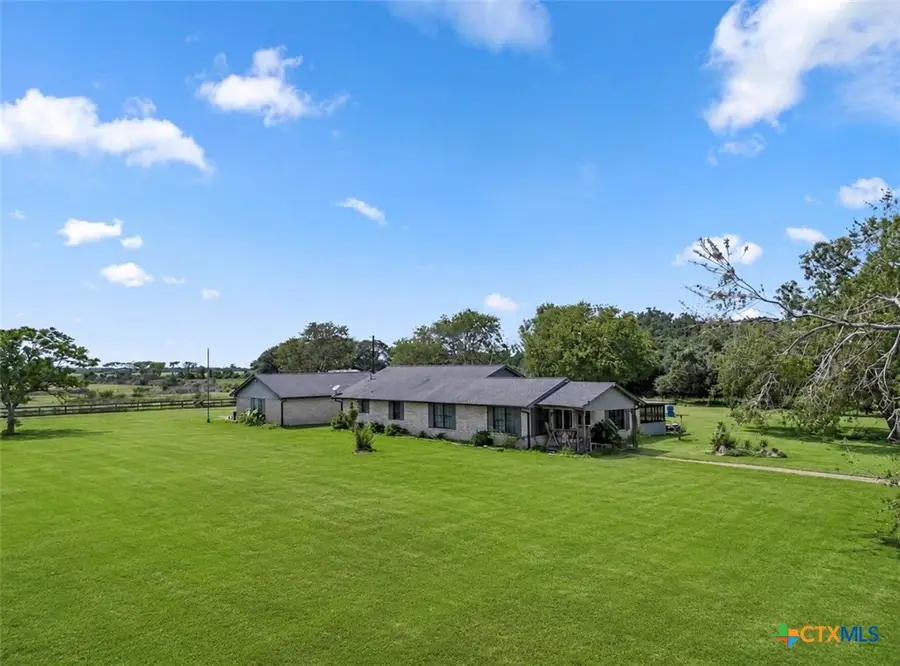 21126 Highway 111 Highway, Louise, TX 77455 - #2