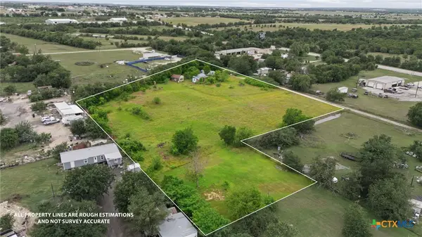 122 County Road 106, Georgetown, TX 78626